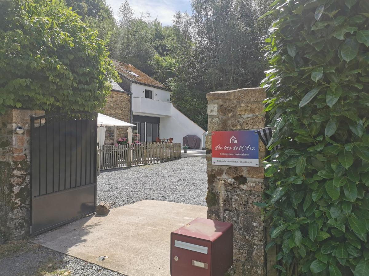 Les Lits De L'Arz Bed & Breakfast Malansac Exterior photo